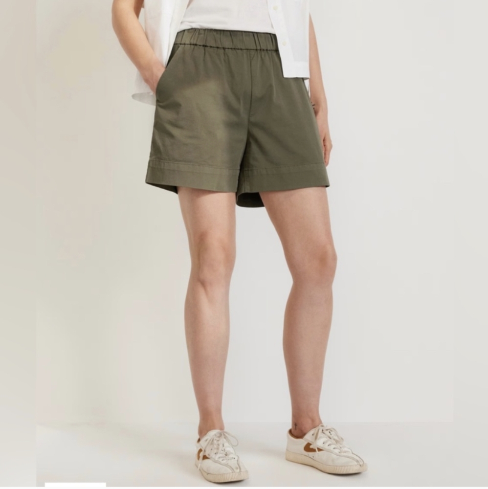 Everlane Easy Shorts in Green
